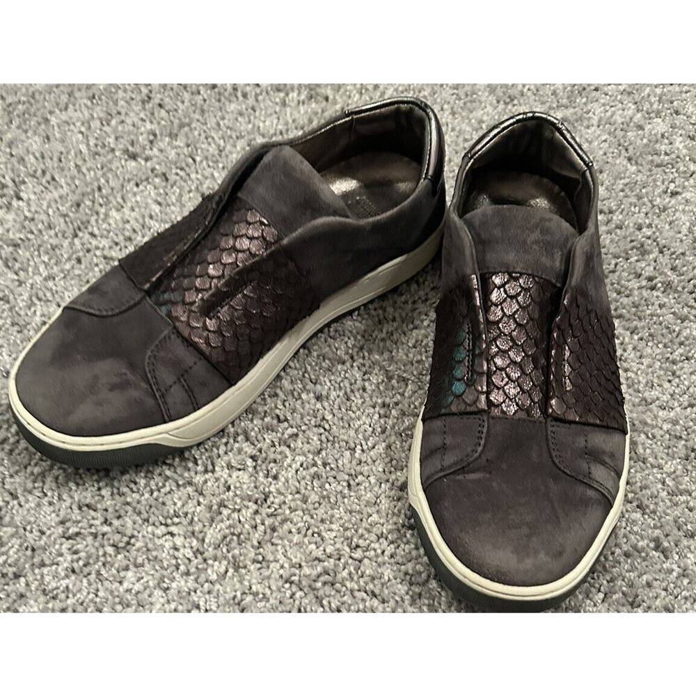 Johnston Murphy‎ Women's Slip On Sneakers Sz 6M Gray Suede Reptile Comfort Shoes